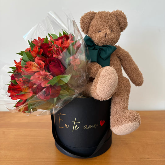 Bouquet na box com urso de pelúcia