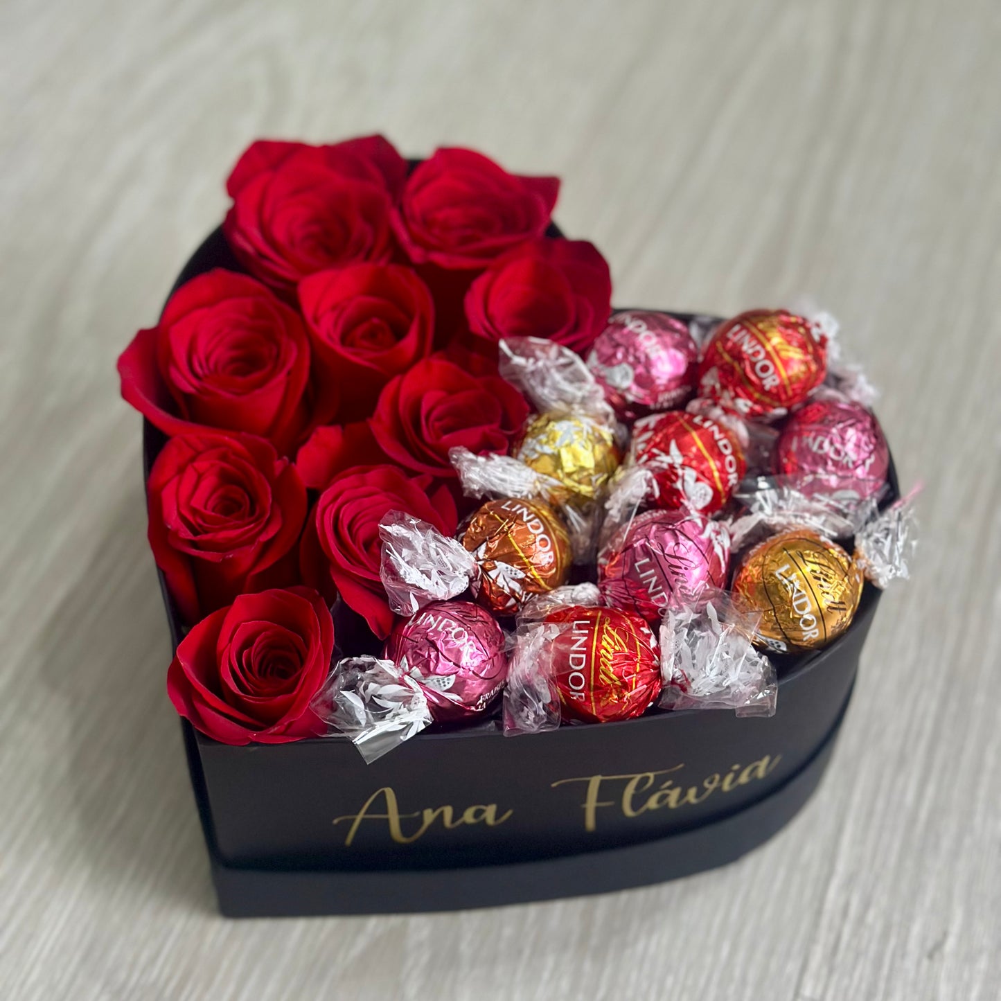 Coração rosas e Lindt