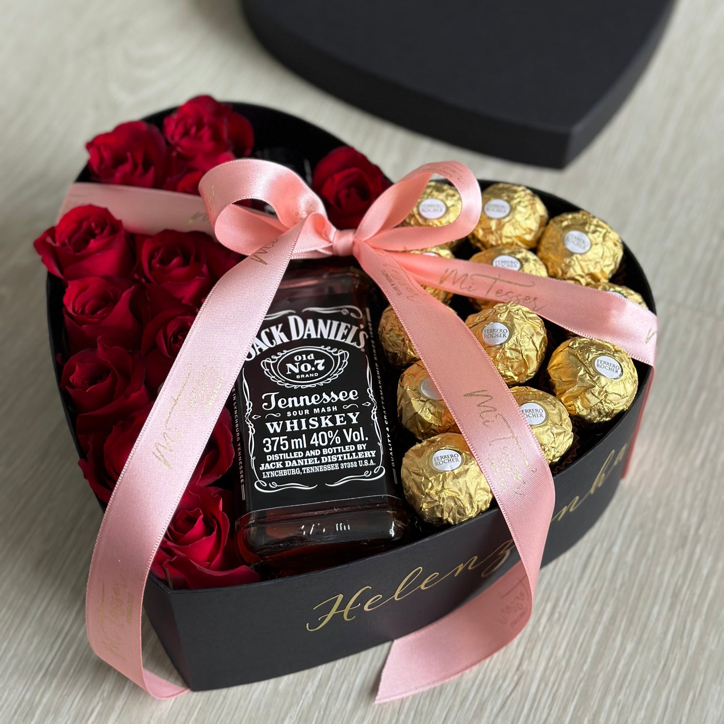 Caixa Coração Rosas, Jack & Ferrero