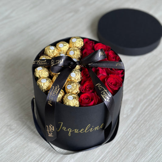 Box redonda rosas e chocolates