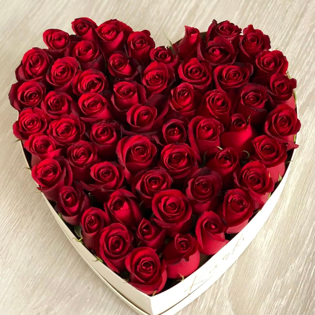 Caixa coração com rosas