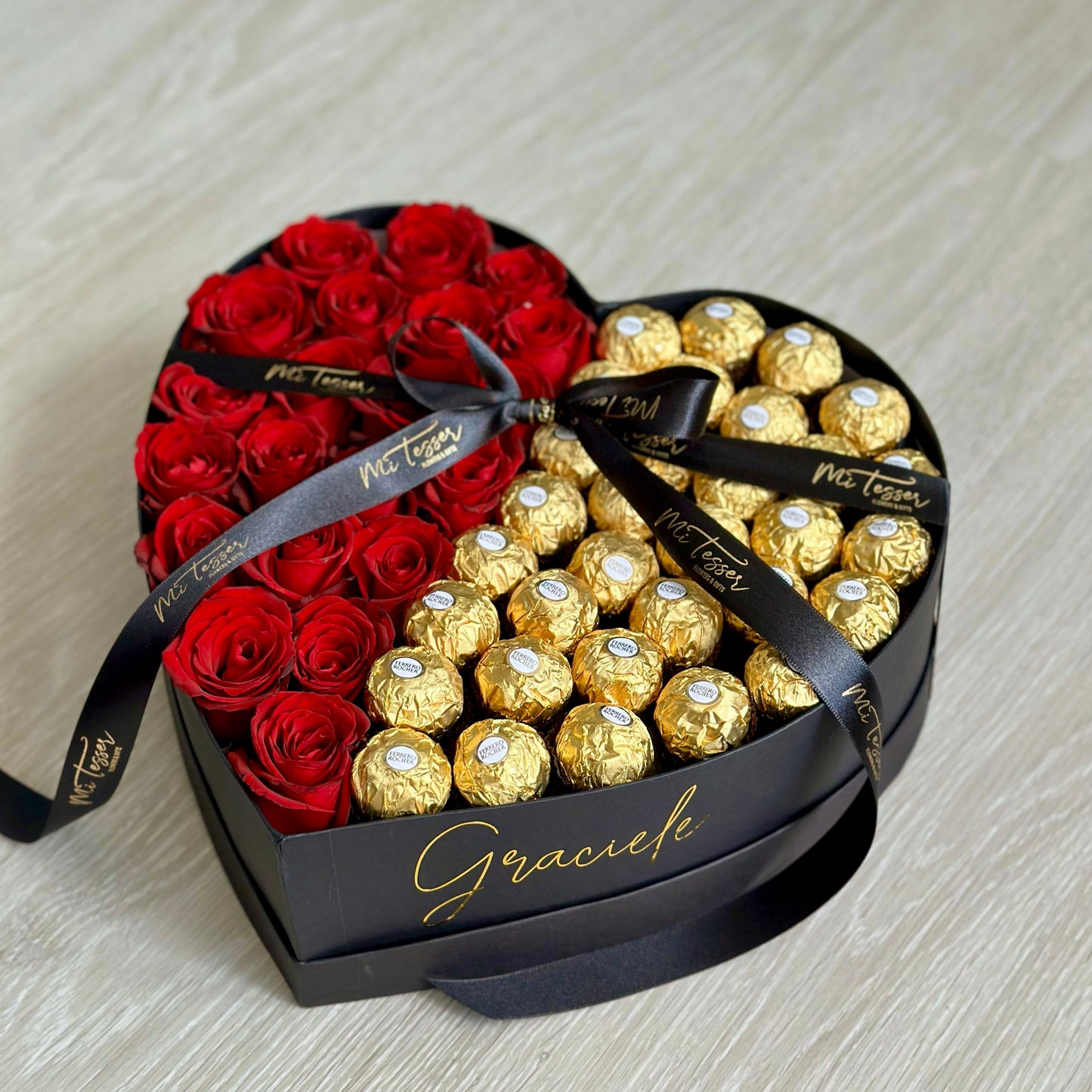 Caixa coração Rosas e Ferrero Rocher