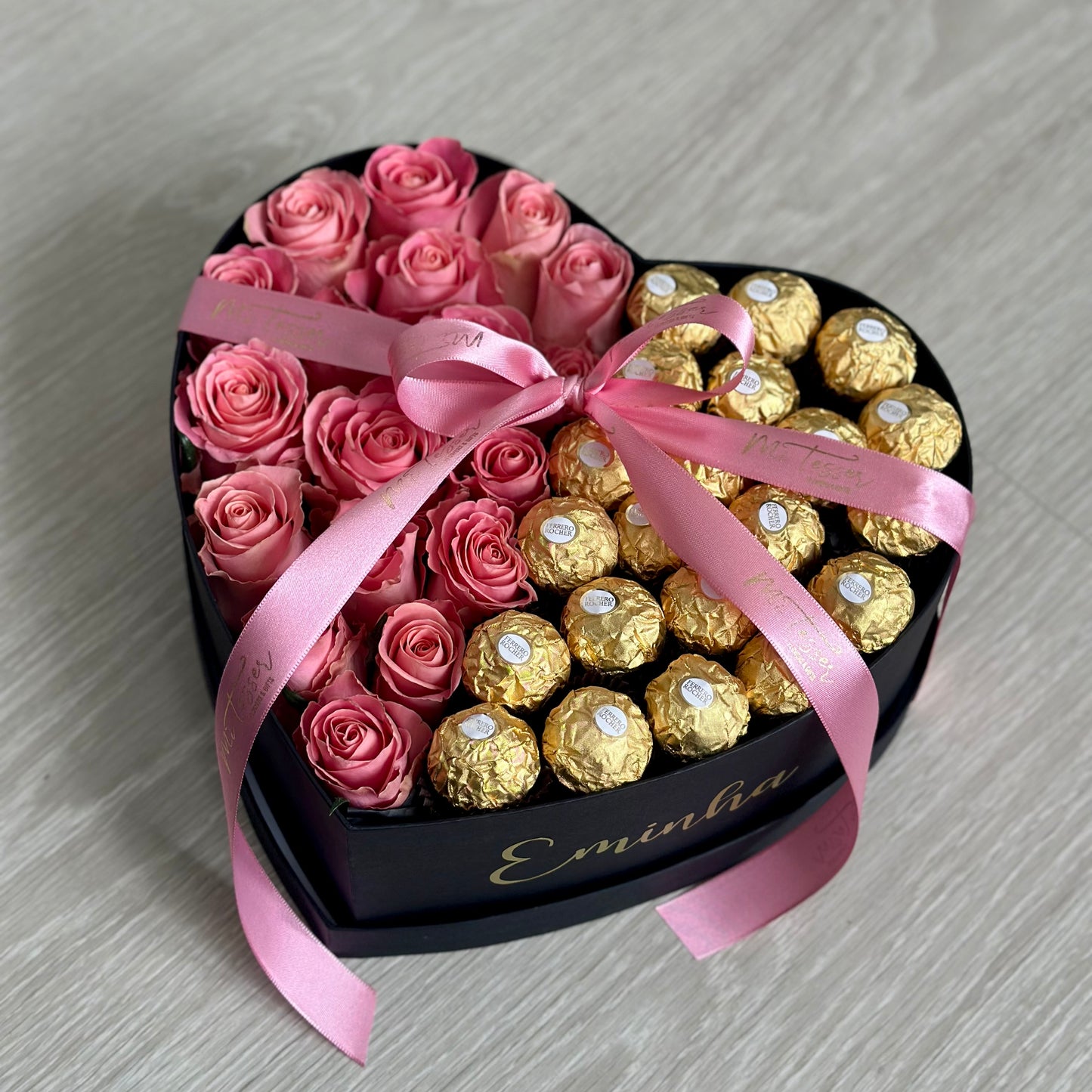 Caixa coração Rosas e Ferrero Rocher